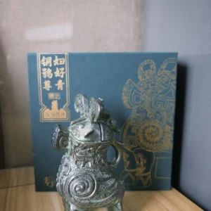 13th-Century BCE Owl Zun – Modern Reproduction Sculpture - Image 4