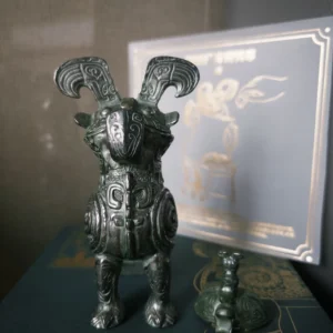 13th-Century BCE Owl Zun – Modern Reproduction Sculpture
