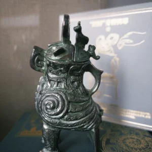 13th-Century BCE Owl Zun – Modern Reproduction Sculpture - Image 8