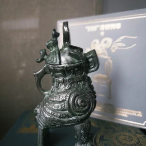 13th-Century BCE Owl Zun – Modern Reproduction Sculpture - Image 7