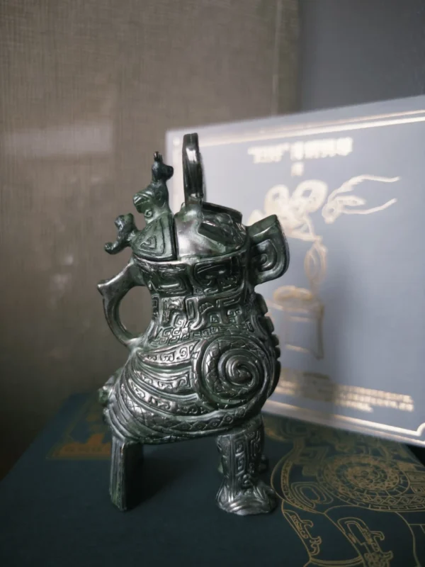 13th-Century BCE Owl Zun – Modern Reproduction Sculpture